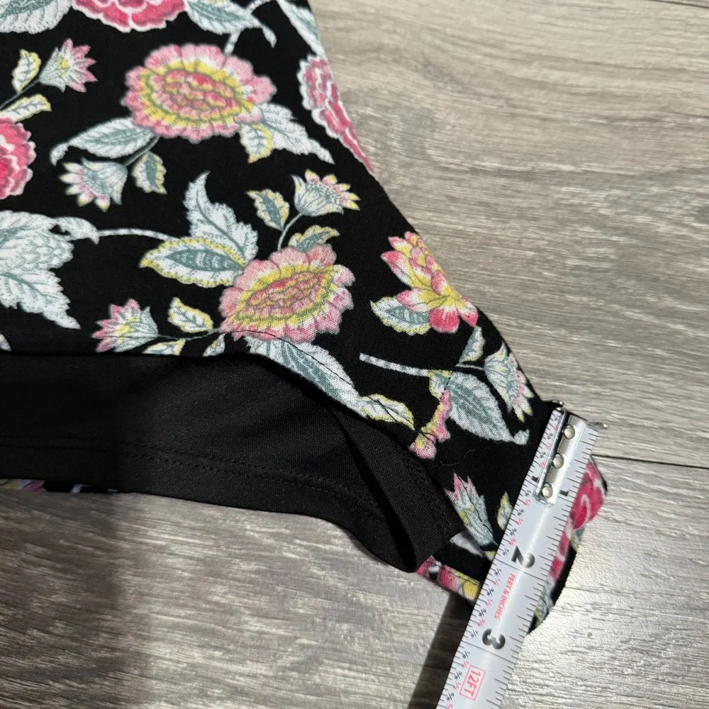 Torrid Black Floral Smocked Back Shorts Plus Size 2 Large‎ Cottagecore Summer